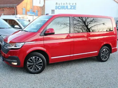 Używany VW T6.1 Generation Six 150 KM (110 kW) 2022 Czerwony Van