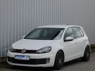 Gebraucht VW Golf VI GTI 211 PS (155 kW) 2010 Candyweiss Kleinwagen