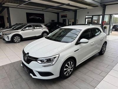Usata Renault Mégane IV Life 105 CV (77 kW) 2019 Bianco Berlina