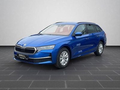 Raceblau metallic (metallic) Gebraucht 2025 Skoda Octavia Selection Limousine | 29.900 € (Guter Preis)