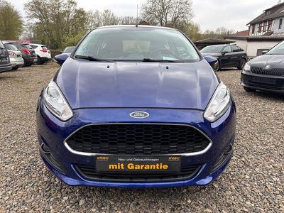 Gebraucht Ford Fiesta Celebration 82 PS (60 kW) 2017 Blau Kleinwagen