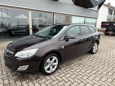 Gebraucht Opel Astra 140 PS (102 kW) 2013 Braun Kombi