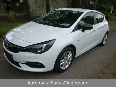 Usata Opel Astra Edition 110 CV (80 kW) 2021 Bianco Berlina