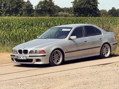 BMW 528