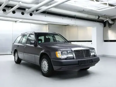Gebraucht Mercedes 300 179 PS (131 kW) 1992 Bornit Kombi