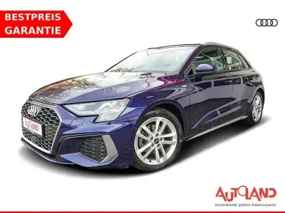 Gebraucht Audi A3 Comfort 150 PS (110 kW) 2022 Blau Limousine