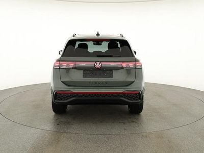 Cipressino grün metallic Neu 2026 VW Tiguan R-line SUV | 58.475 € (Fairer Preis)