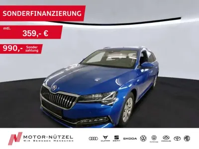Gebraucht Skoda Superb LAURIN & KLEMENT 150 PS (110 kW) 2023 Raceblau metallic Kombi