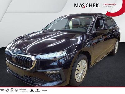 Gebraucht Skoda Scala Essence 95 PS (69 kW) 2025 Black magic perleffekt Kleinwagen