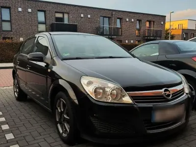 Gebraucht Opel Astra 105 PS (77 kW) 2007 Schwarz Kleinwagen