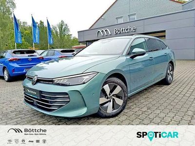Gebraucht VW Passat Business 150 PS (110 kW) 2024 Andere farbe Kombi
