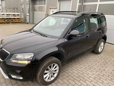 Usata Skoda Yeti 90 CV (66 kW) 2015 Nero SUV