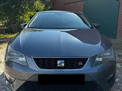 Grau Gebraucht 2013 Seat Leon Ecomotive Limousine | 8.000 € (Teuer)