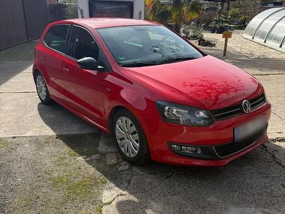 Gebraucht VW Polo Match 69 PS (50 kW) 2012 Rot Kleinwagen