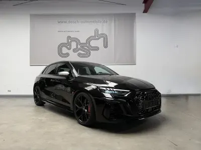 Gebraucht Audi RS3 Sport 400 PS (294 kW) 2024 Mythosschwarz Limousine