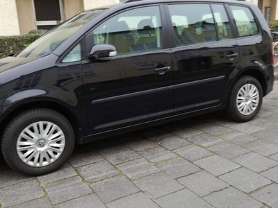 gebraucht VW Touran 1,6 Liter Maschine 102 PS 5 Sitzer