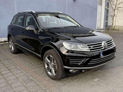 Gebraucht VW Touareg R-line 262 PS (192 kW) 2017 Grau SUV