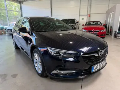 Begagnad Opel Insignia Dynamic 140 HK (102 kW) 2017 Blå Kombi