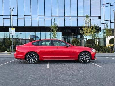 Gebraucht Volvo S90 Momentum 254 PS (186 kW) 2017 Rot Limousine