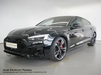Gebraucht Audi S5 Sportback Ambiente 341 PS (250 kW) 2023 Mythosschwarz metallic Kleinwagen