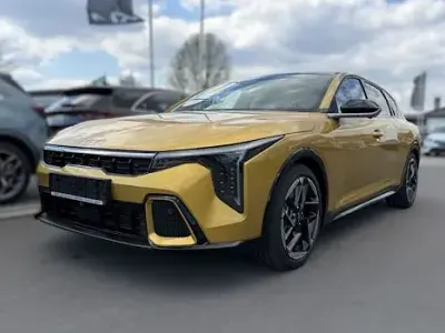 Gebraucht Kia K4 GT-Line 180 PS (132 kW) 2026 Gelb Kombi