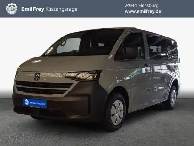 Neu VW T7 150 PS (110 kW) 2026 Grau Van