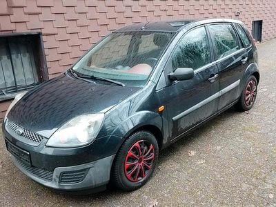 Gebraucht 2007 Ford Fiesta Kleinwagen | 400 €