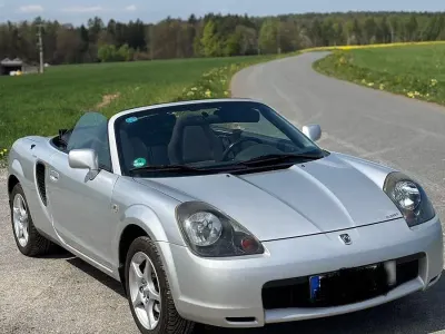 Gebraucht Toyota MR2 140 PS (102 kW) 2000 Silber Cabrio