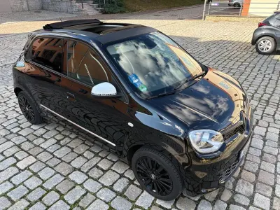 Gebraucht Renault Twingo Urban Night 60 kW (82 PS) 2022 Schwarz Kleinwagen