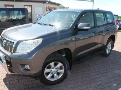 Gebraucht Toyota Land Cruiser Anniversary 190 PS (139 kW) 2012 Grau SUV