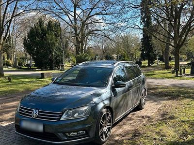 Usata VW Passat R-line 160 CV (117 kW) 2013 Grigio Station wagon