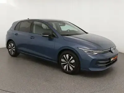 Gebraucht VW Golf VIII Goal 150 PS (110 kW) 2025 Blau Limousine