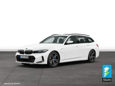 Usata BMW 330e M Sport 292 CV (214 kW) 2025 Bianco Station wagon