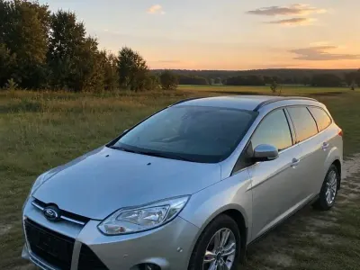 Gebraucht Ford Focus 150 PS (110 kW) 2012 Grau Kombi