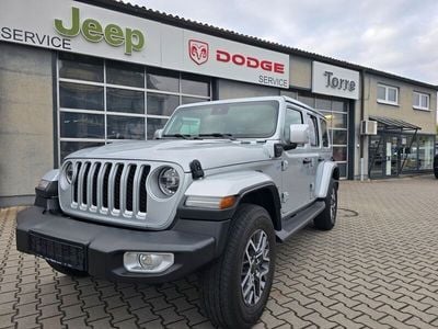 Gebraucht Jeep Wrangler Unlimited Sahara 272 PS (200 kW) 2023 Silber SUV