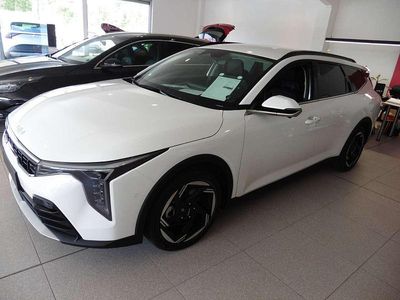 Nouă Kia K4 Spirit 150 CP (110 kW) 2026 Alb Break