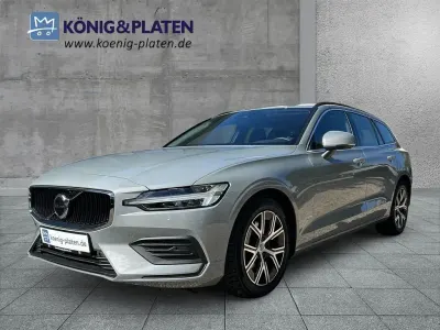 Gebraucht Volvo V60 Core 197 PS (144 kW) 2023 Grau Kombi