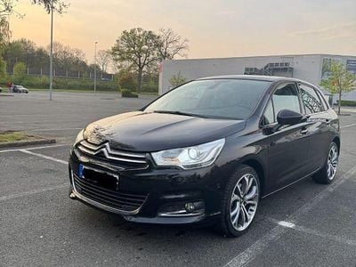 Gebraucht Citroën C4 SELECTION 150 PS (110 kW) 2015 Schwarz Limousine