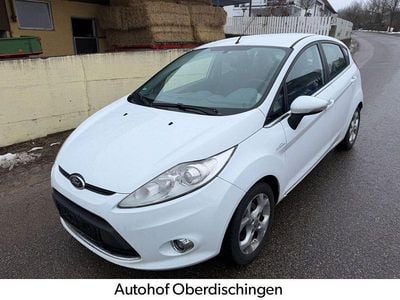 Weiß Gebraucht 2011 Ford Fiesta Trend Limousine | 4.700 € (Fairer Preis)