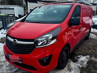 Rot Gebraucht 2017 Opel Vivaro Van / Kleinbus | 9.499 € (Superpreis)