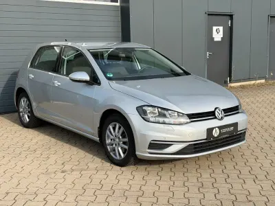 Gebraucht VW Golf VII 150 PS (110 kW) 2019 Silber Limousine
