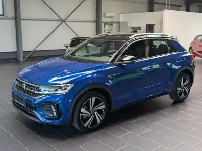 Usata VW T-Roc R-line 150 CV (110 kW) 2024 Blu SUV