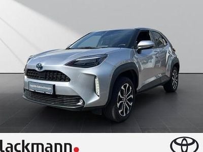 Begagnad Toyota Yaris Cross Team 116 HK (85 kW) 2023 Silver SUV