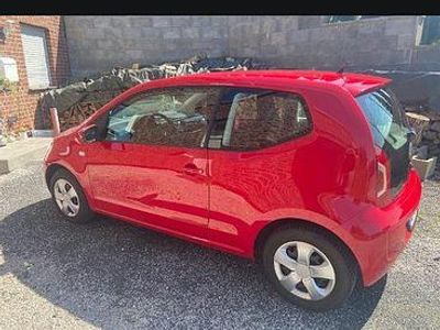 Second-hand VW up! 60 CP (44 kW) 2013 Roșu Hatchback