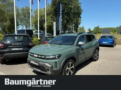Neu Dacia Duster Journey 131 PS (96 kW) 2025 Grün SUV