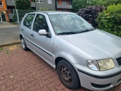 Usata VW Polo Basis 75 CV (55 kW) 2003 Argento Utilitaria