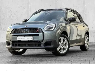 Begagnad Mini Countryman Classic 218 HK (160 kW) 2024 Grön SUV