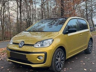 Gold Gebraucht 2017 VW up! Sound Kleinwagen | 9.300 € (Fairer Preis)