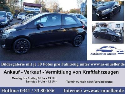 Gebraucht Toyota Yaris 99 PS (72 kW) 2012 Schwarz Kleinwagen