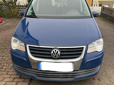 Blau Gebraucht 2010 VW Touran Van / Kleinbus | 7.500 € (Fairer Preis)